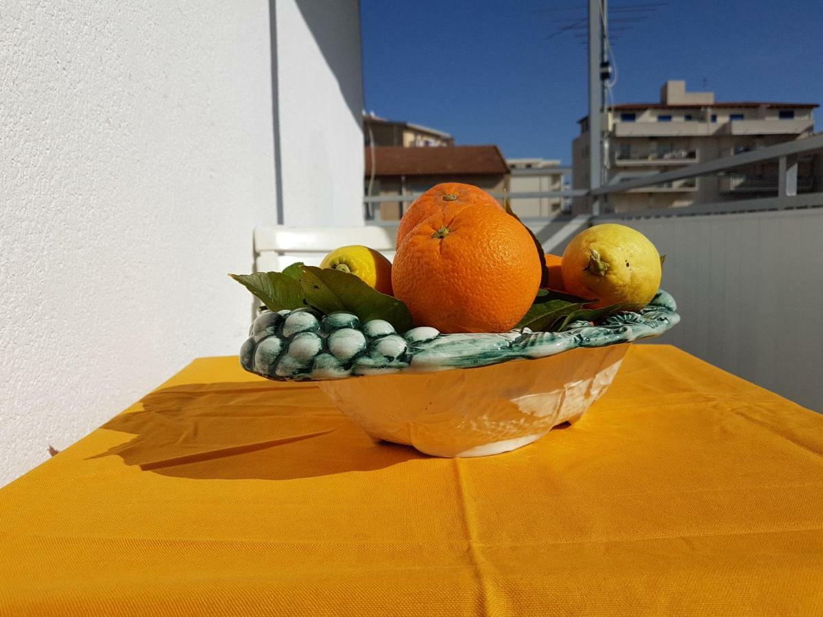 La Casa Del Sole Apartman Porto Empedocle Kültér fotó